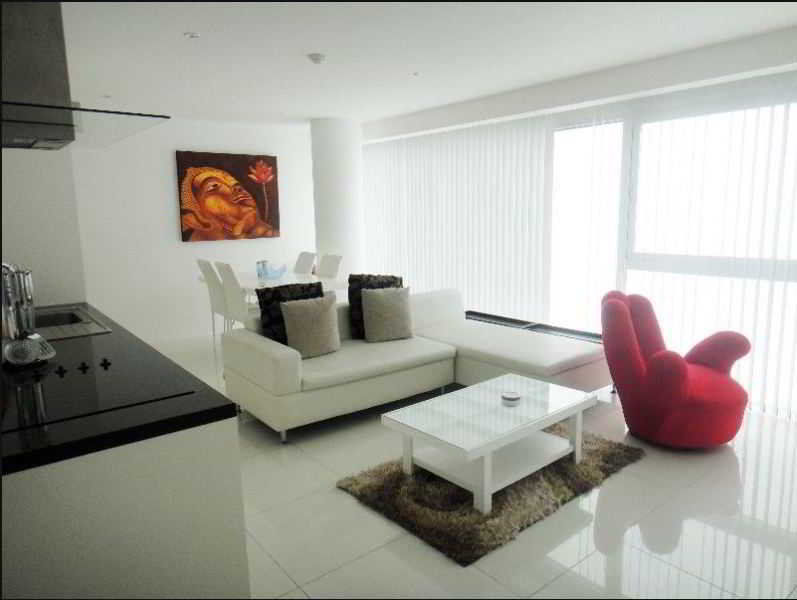 Sunset Plaza By Resava Apartment Karon Ngoại thất bức ảnh
