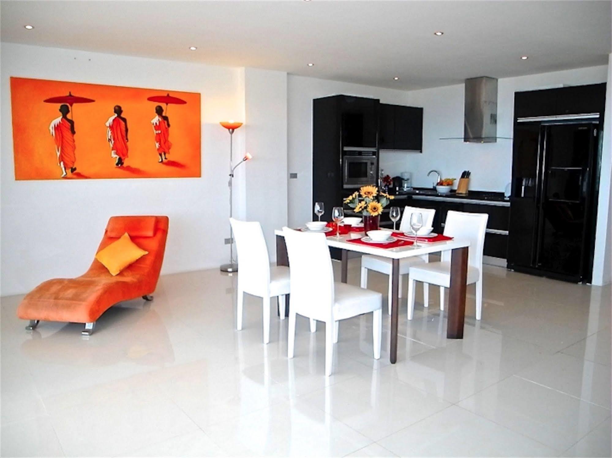 Sunset Plaza By Resava Apartment Karon Ngoại thất bức ảnh
