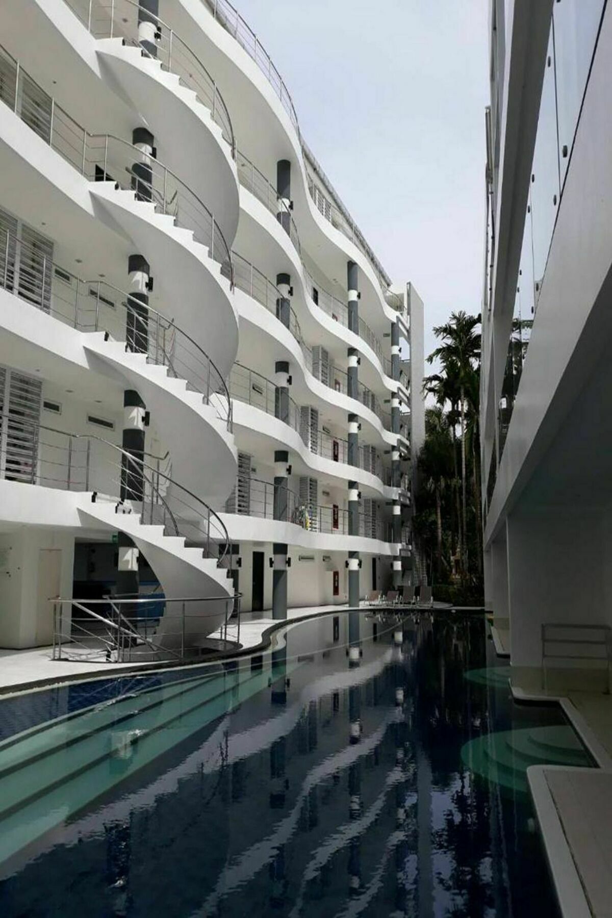 Sunset Plaza By Resava Apartment Karon Ngoại thất bức ảnh